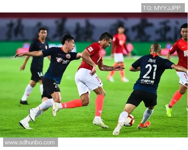 深圳篮球队以57分领跑冠军赛积分榜展现强劲实力